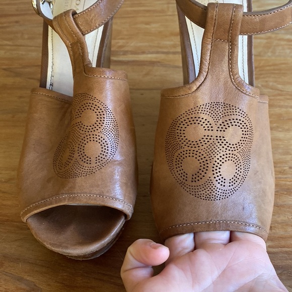 Coach leather and wood wedges - Picture 7 of 9